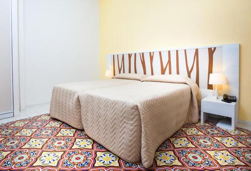 غرفة سوبيريور, Le Axidie