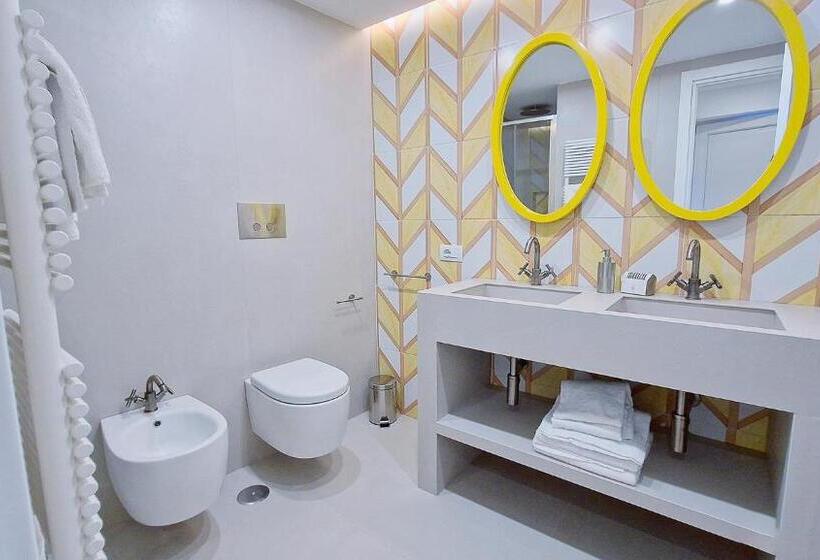 غرفة قياسية, Le Axidie