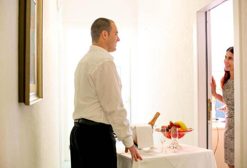 Classic room with balcony, Mion Hotel & Sanìo Restaurant