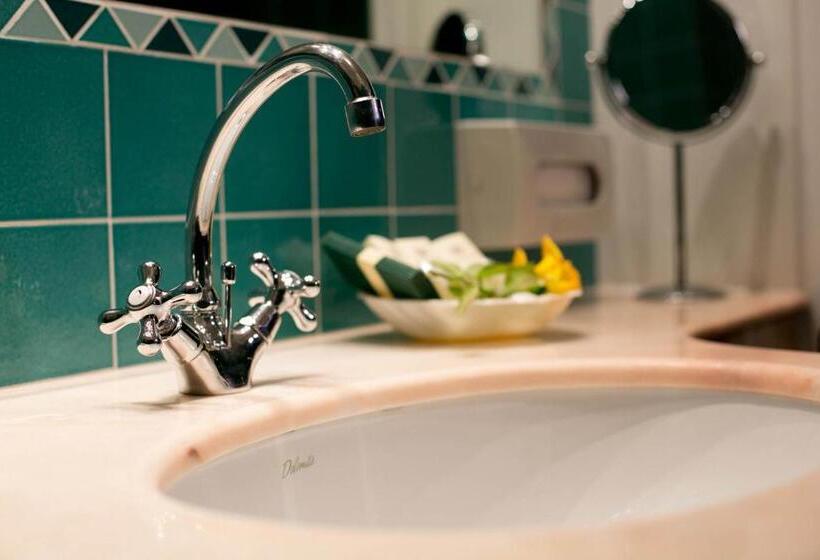 Classic room with balcony, Mion Hotel & Sanìo Restaurant