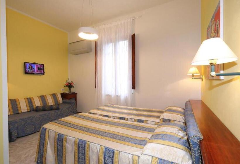 Chambre Triple Standard, Moderno