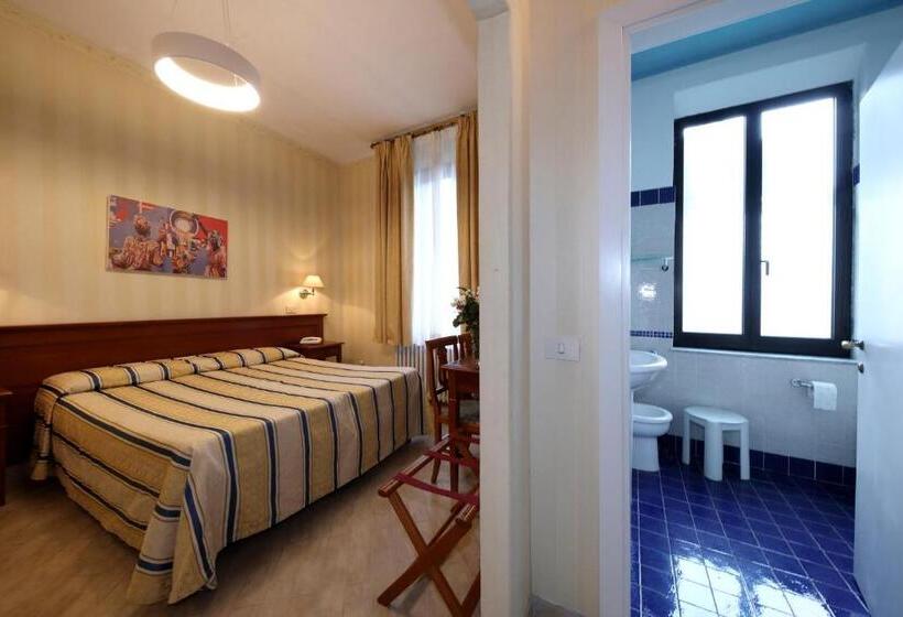 Chambre Triple Standard, Moderno