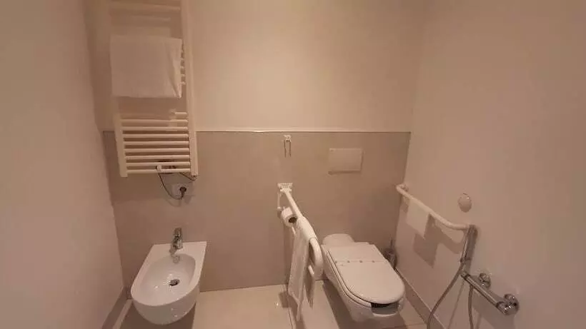 اتاق استاندارد برای معلولان, Novo Hotel Rossi