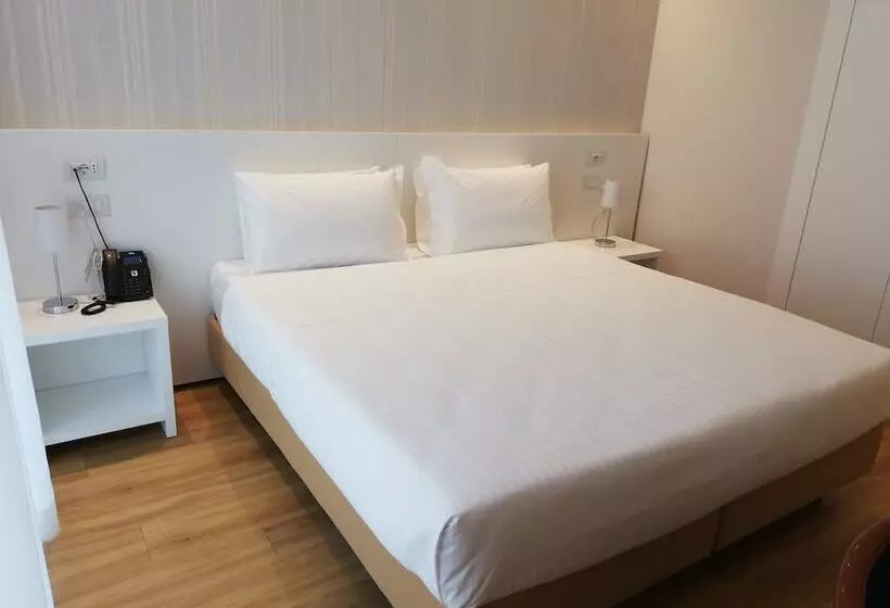 اتاق استاندارد برای معلولان, Novo Hotel Rossi