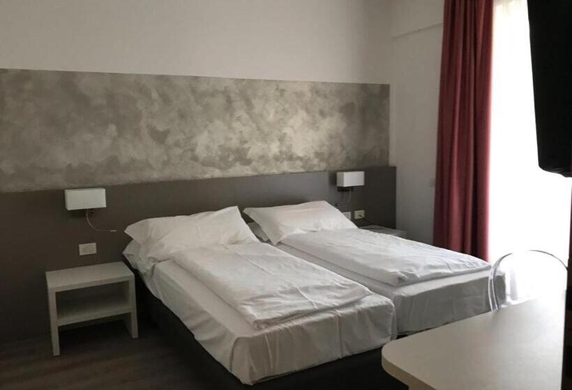 スタンダードルーム, Piccolo Mondo