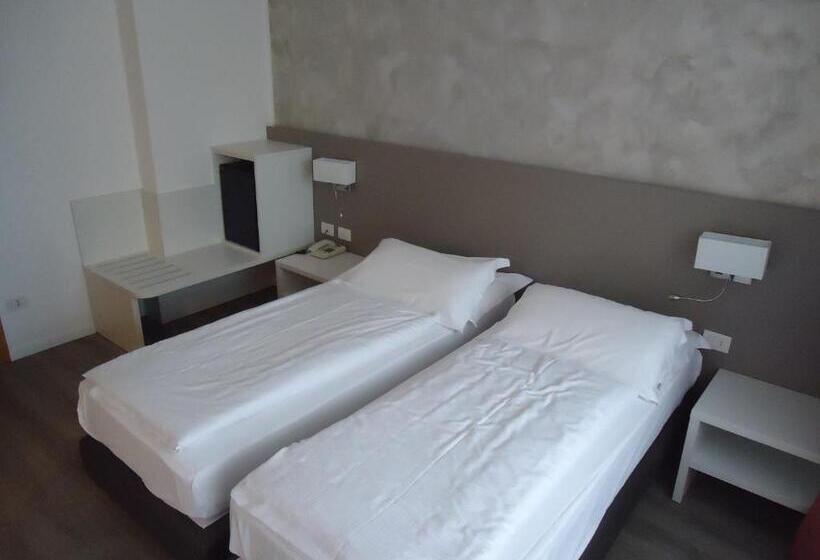 スタンダードルーム, Piccolo Mondo