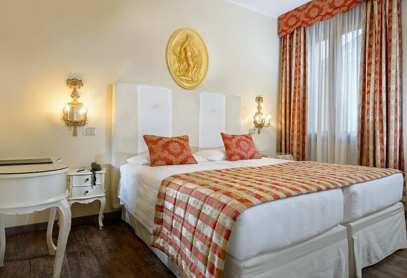 Classic Room with Views, Principe