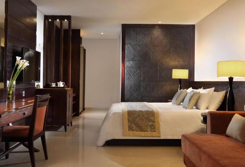 Quarto Deluxe, Puri Santrian