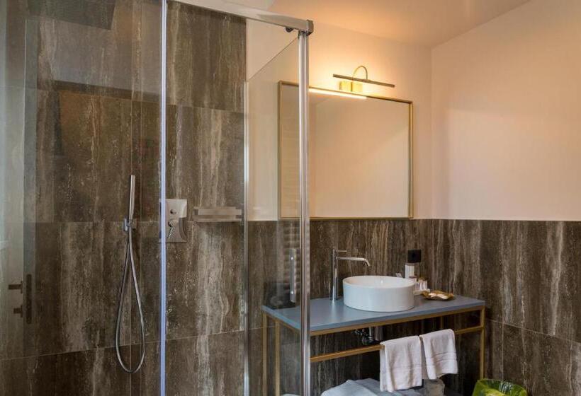 ジュニアスイート, Rovereto