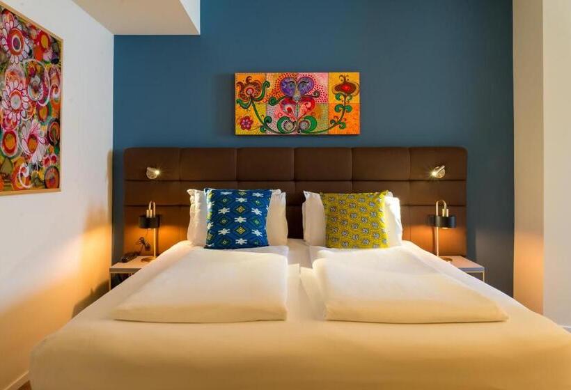 ジュニアスイート, Rovereto