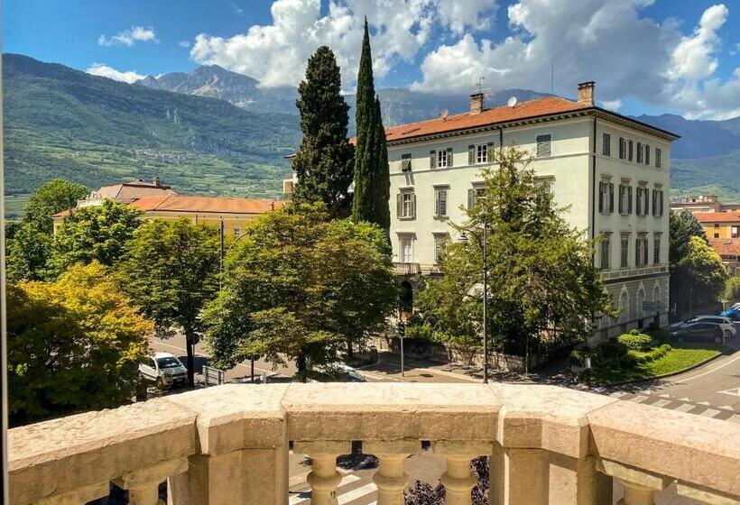 スイート, Rovereto