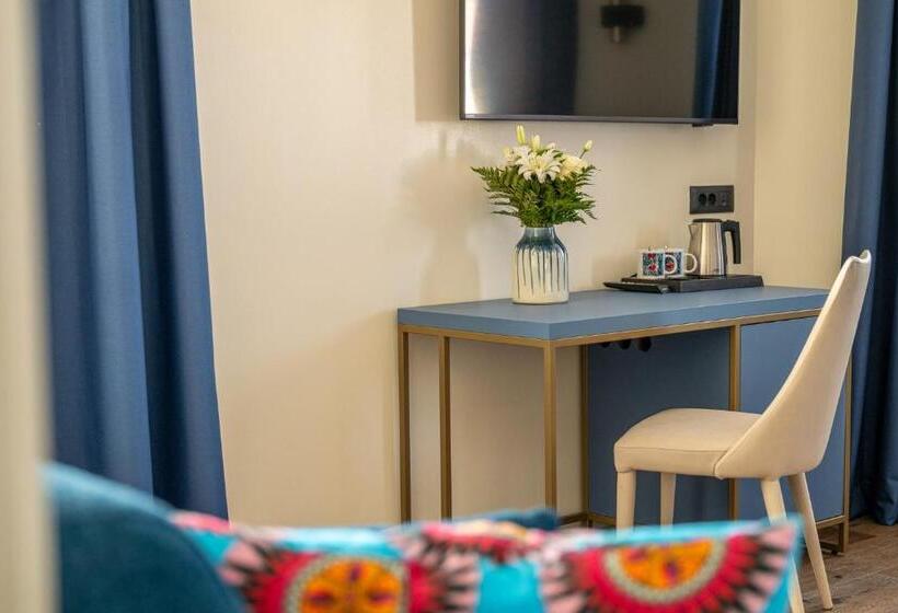 スイート, Rovereto