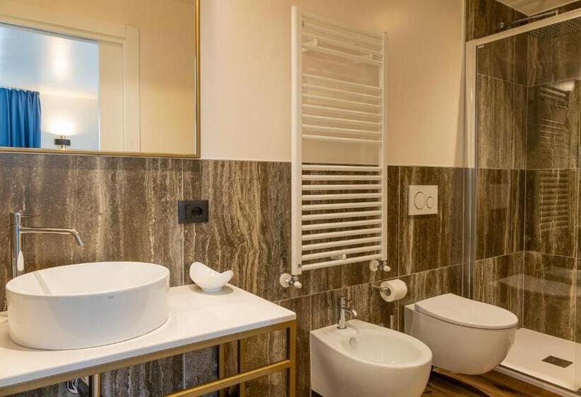 スイート, Rovereto