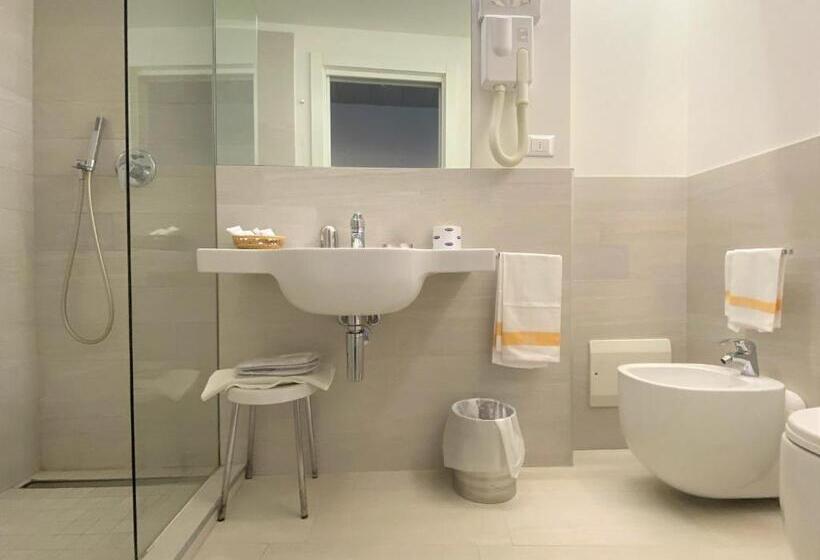 스탠다드 내측 룸, Tirreno