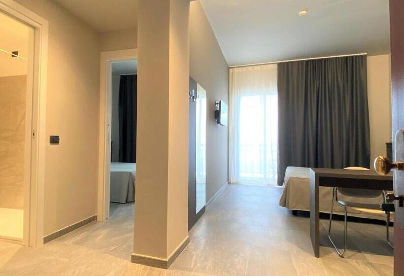 패밀리 룸, Tirreno