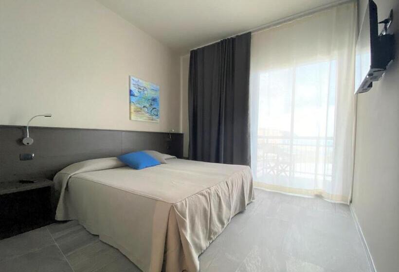 패밀리 룸, Tirreno