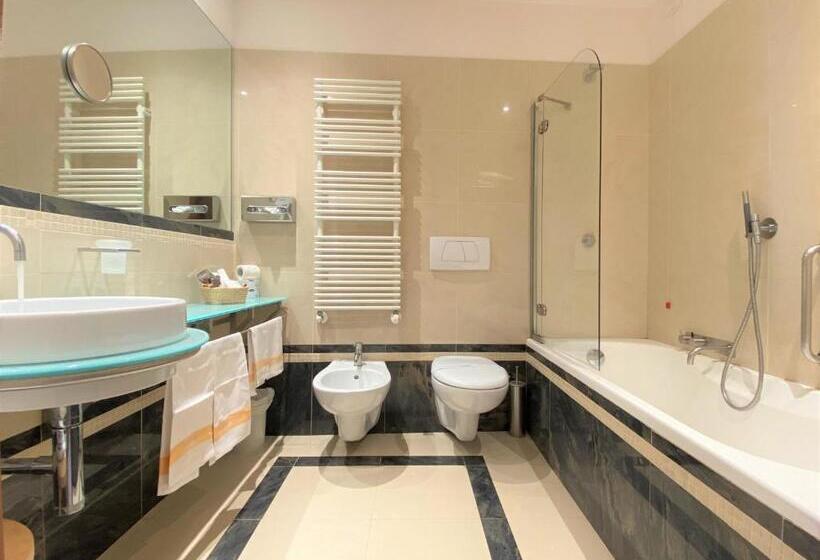 주니어 스위트 바다 전망, Tirreno