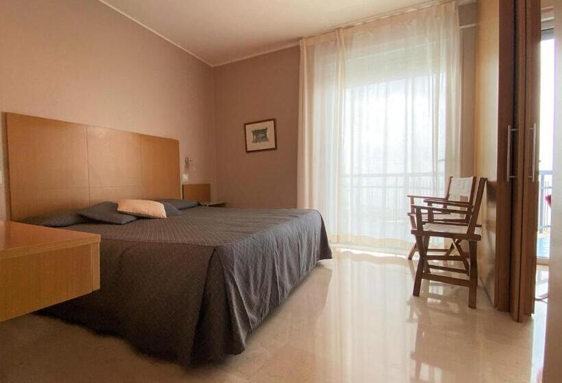 주니어 스위트 바다 전망, Tirreno