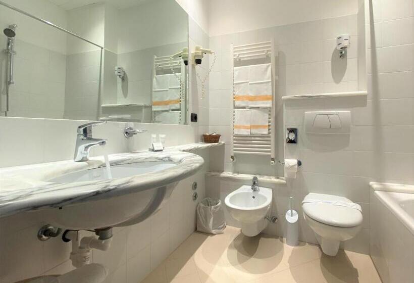 스탠다드 룸, Tirreno