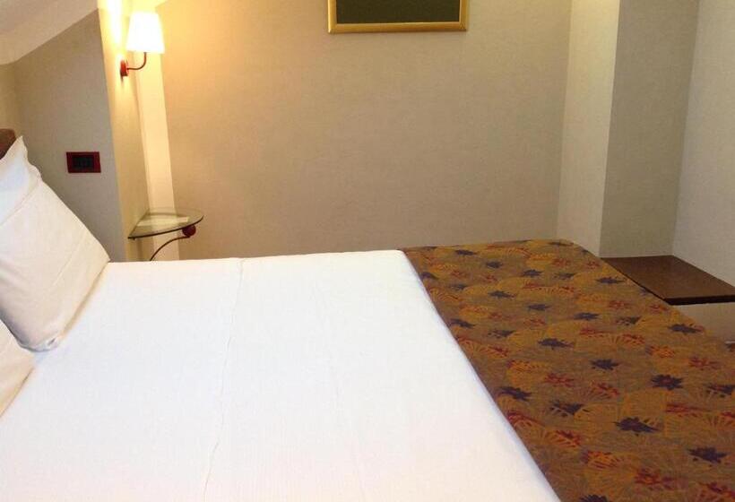 اتاق اکونومی, Royal Torino Centro Congressi