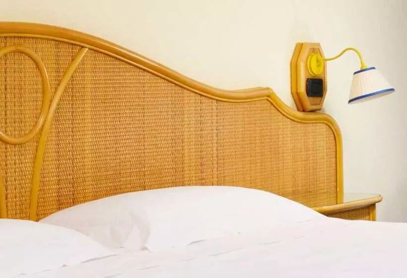 ガーデンビュースーペリアールーム, Unahotels Capotaormina