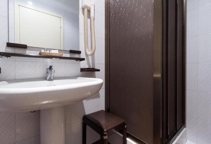 חדר אקונומי יחיד, Park Hotel Villa Salzea