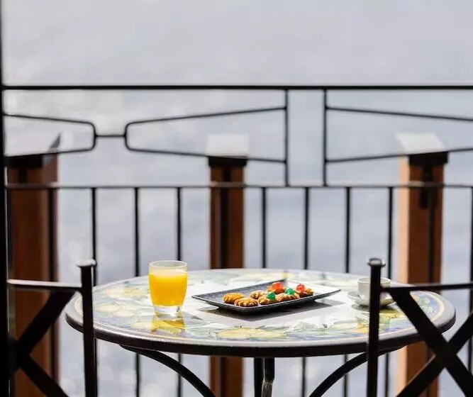 Premium-huone, Unahotels Capotaormina