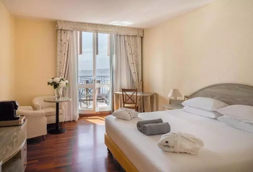 オーシャンビューのプレミアムルーム。, Unahotels Capotaormina