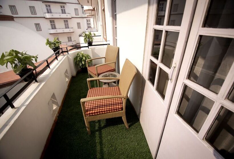 Номер Премиум, Ambassador, New Delhi   Ihcl Seleqtions