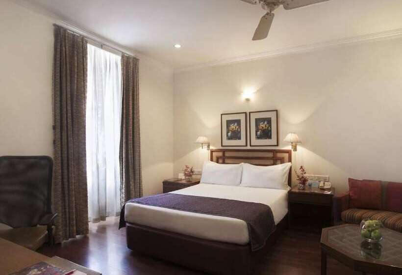 Номер Deluxe, Ambassador, New Delhi   Ihcl Seleqtions