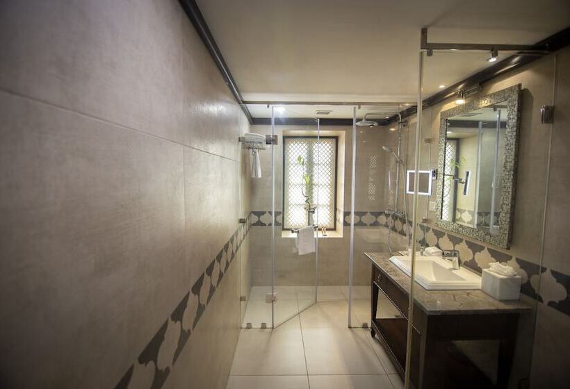 Номер Executive, Ambassador, New Delhi   Ihcl Seleqtions