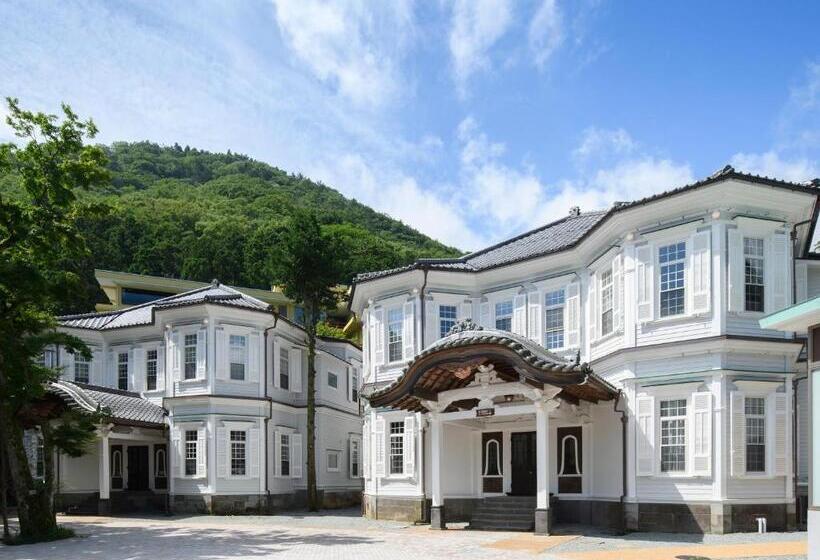 كابينة ديلوكس, Fujiya