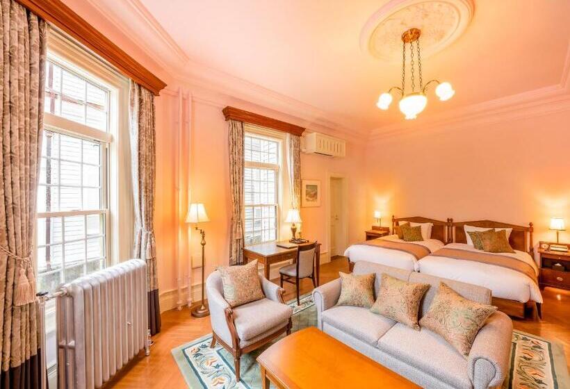 كابينة ديلوكس, Fujiya