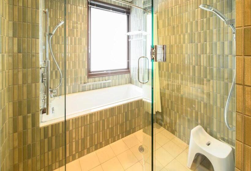 جناح جونيور, Fujiya