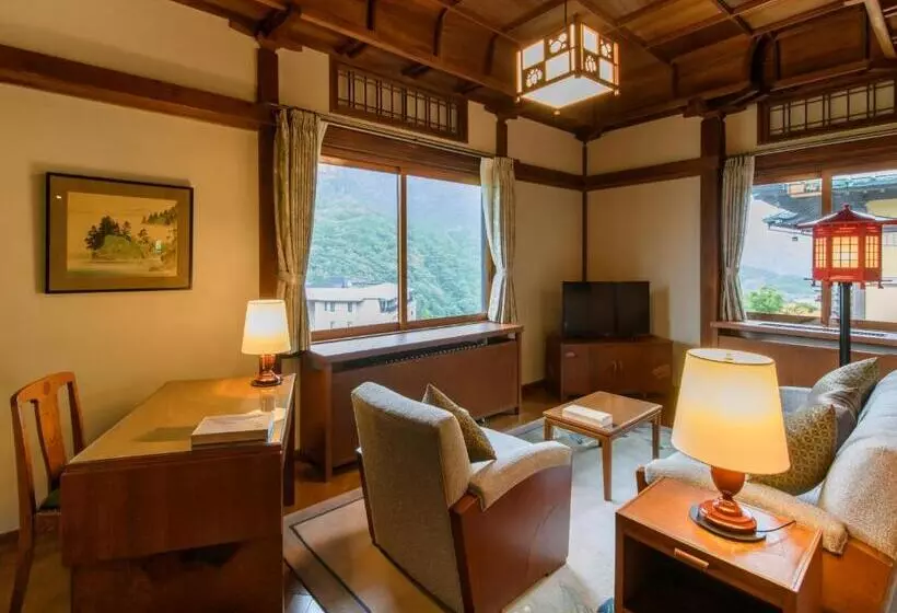 سوییت جونیور, Fujiya