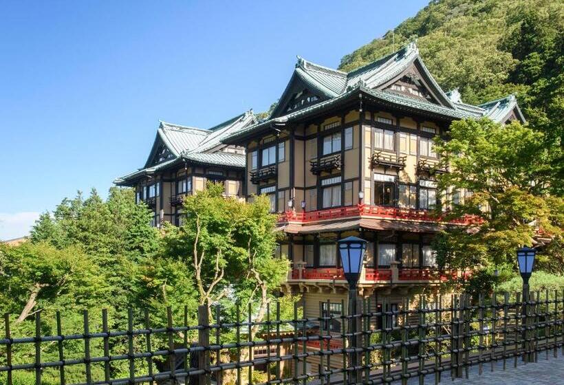 جناح دور أخير, Fujiya