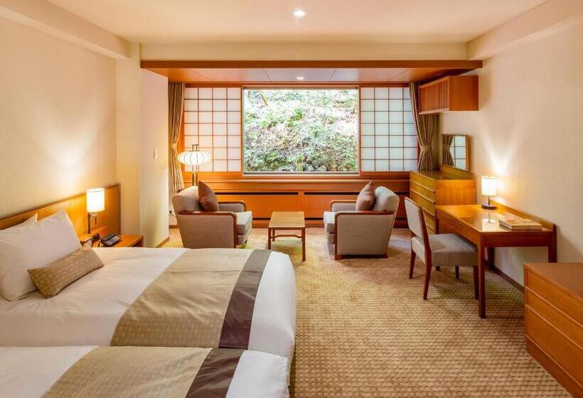 غرفة قياسية مزوَّدة بمطبخ, Fujiya