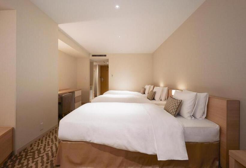 חדר סטנדרט לשלושה, Keio Plaza Hotel Sapporo