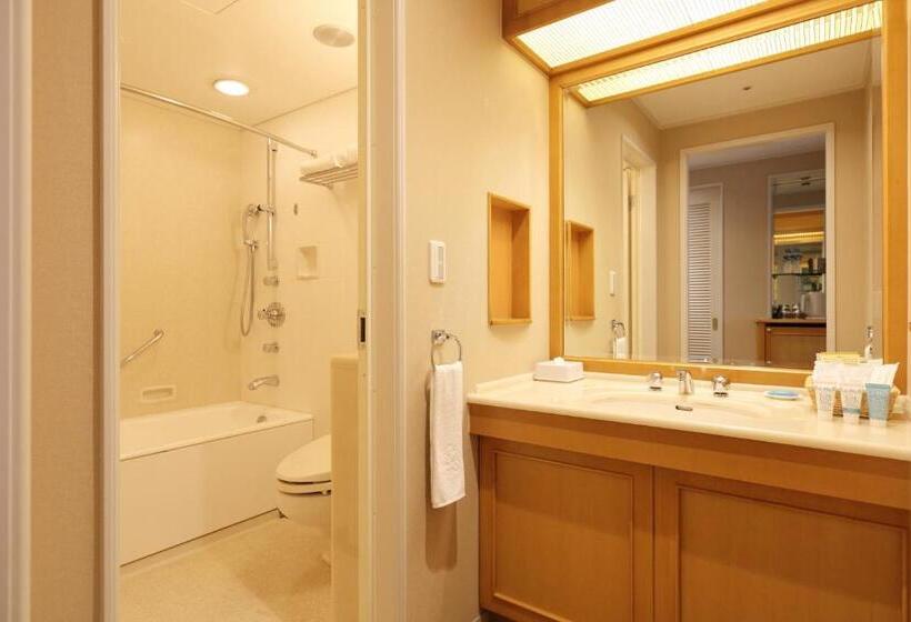 غرفة كومفورت, Nikko Kanazawa