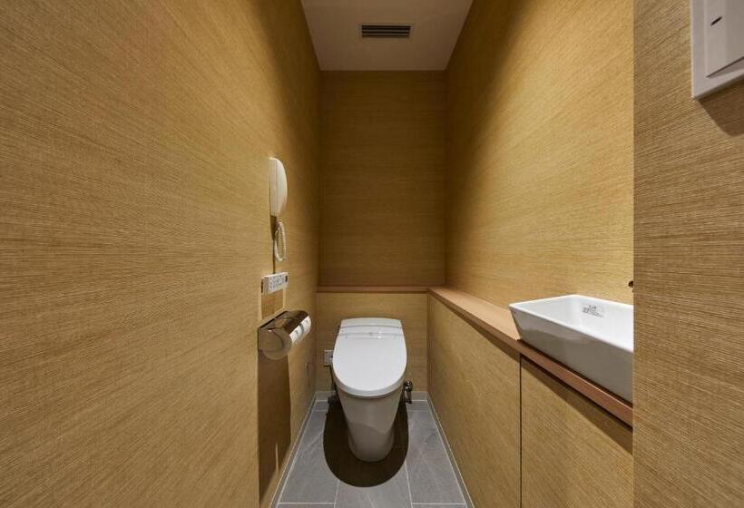 غرفة كومفورت, Nikko Kanazawa