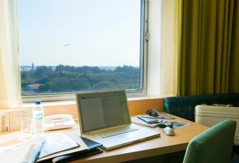 חדר קומפורט, Nikko Narita