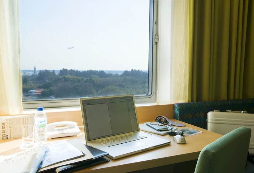 חדר קומפורט, Nikko Narita