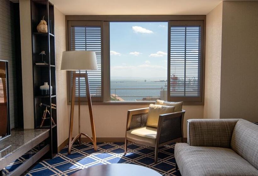 ジュニアスイート, Oriental