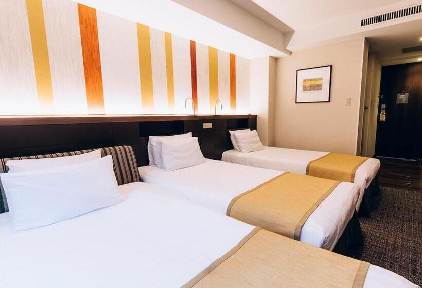 חדר סטנדרט לשלושה, Shinagawa Tobu