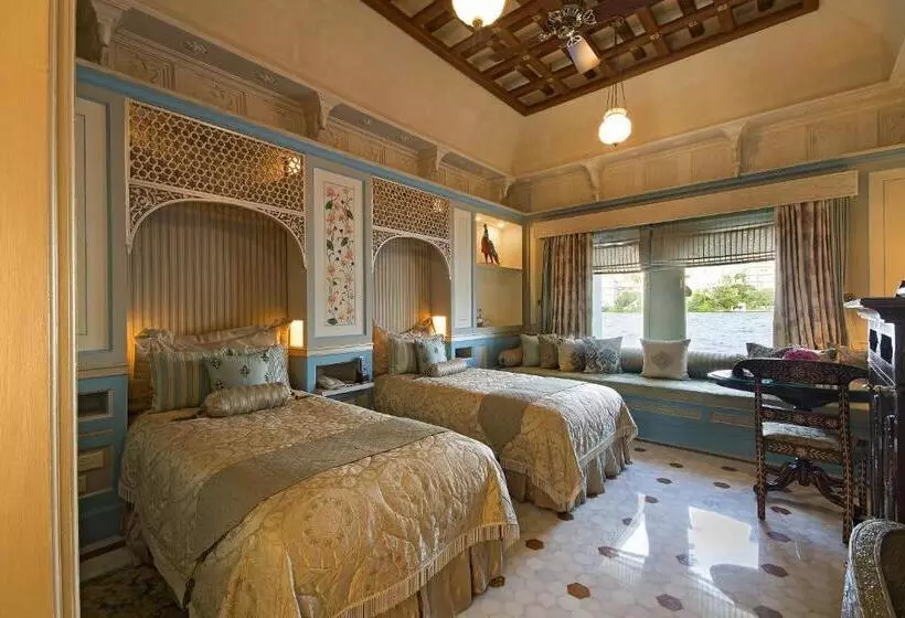 レイクビューデラックスルーム, Taj Lake Palace Udaipur