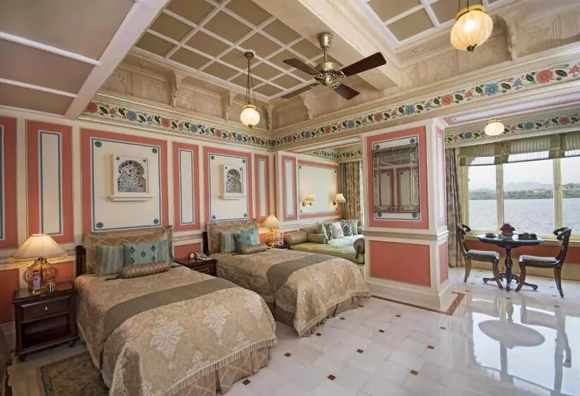レイクビュースタンダードルーム, Taj Lake Palace Udaipur