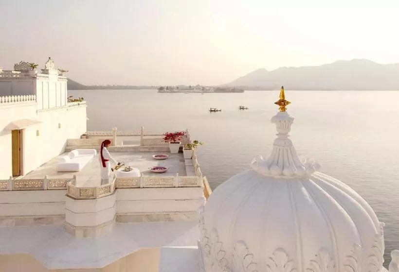 レイクビュースタンダードルーム, Taj Lake Palace Udaipur