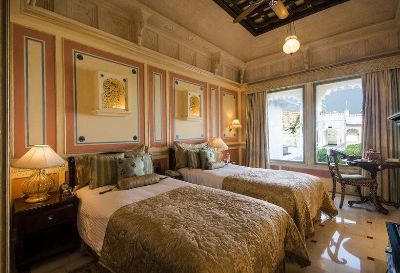 レイクビューデラックスルーム, Taj Lake Palace Udaipur