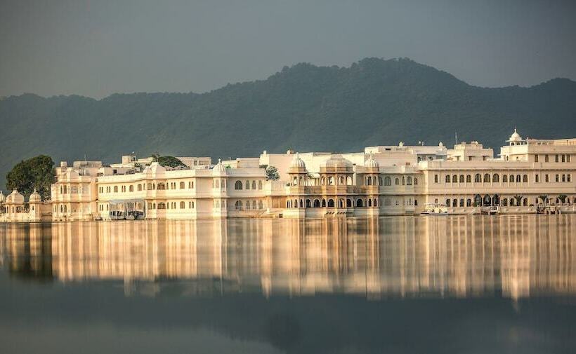 ロイヤルスイート, Taj Lake Palace Udaipur