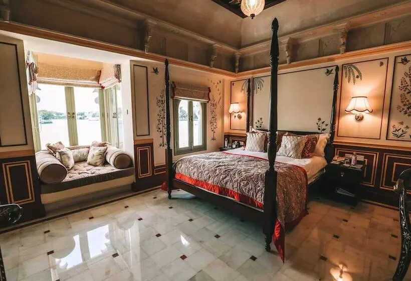 レイクビュースタンダードルーム, Taj Lake Palace Udaipur